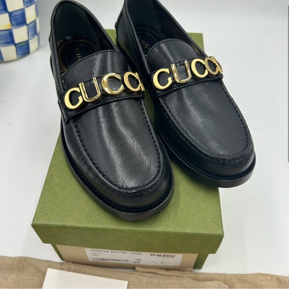 Mens Gucci, Leather logo Loafers size 38 made in Italy main image 7